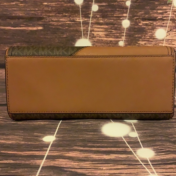 🌺 MICHAEL KORS 🌺 HOPE BROWN MEDIUM MESSENGER - Picture 8 of 8